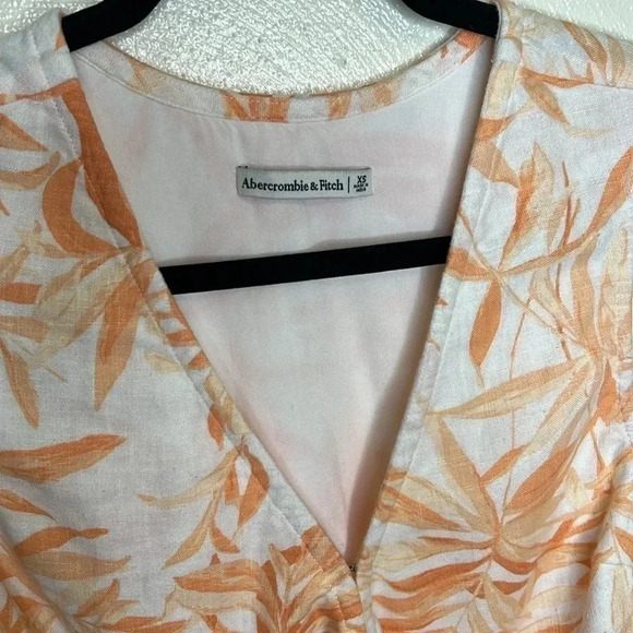 Abercrombie & Fitch Orange Floral Tank Top - Picture 6 of 8